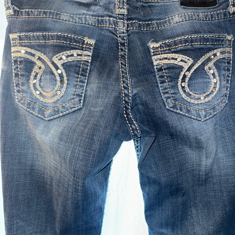 Big Star Blue Boot Cut Jeans size 31 Long. Low-mid rise